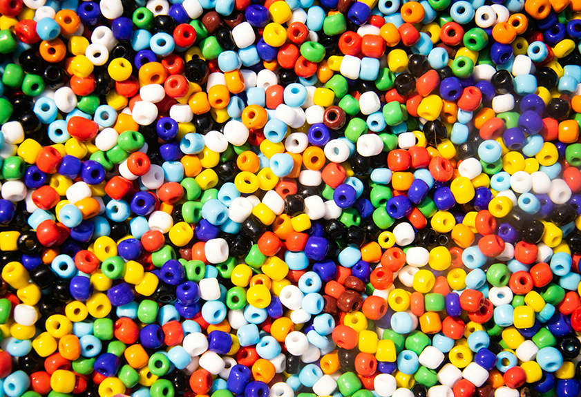 Dyes used to color transparent plastics